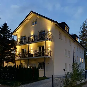 Apartment Yuva Homes Am Kurpark